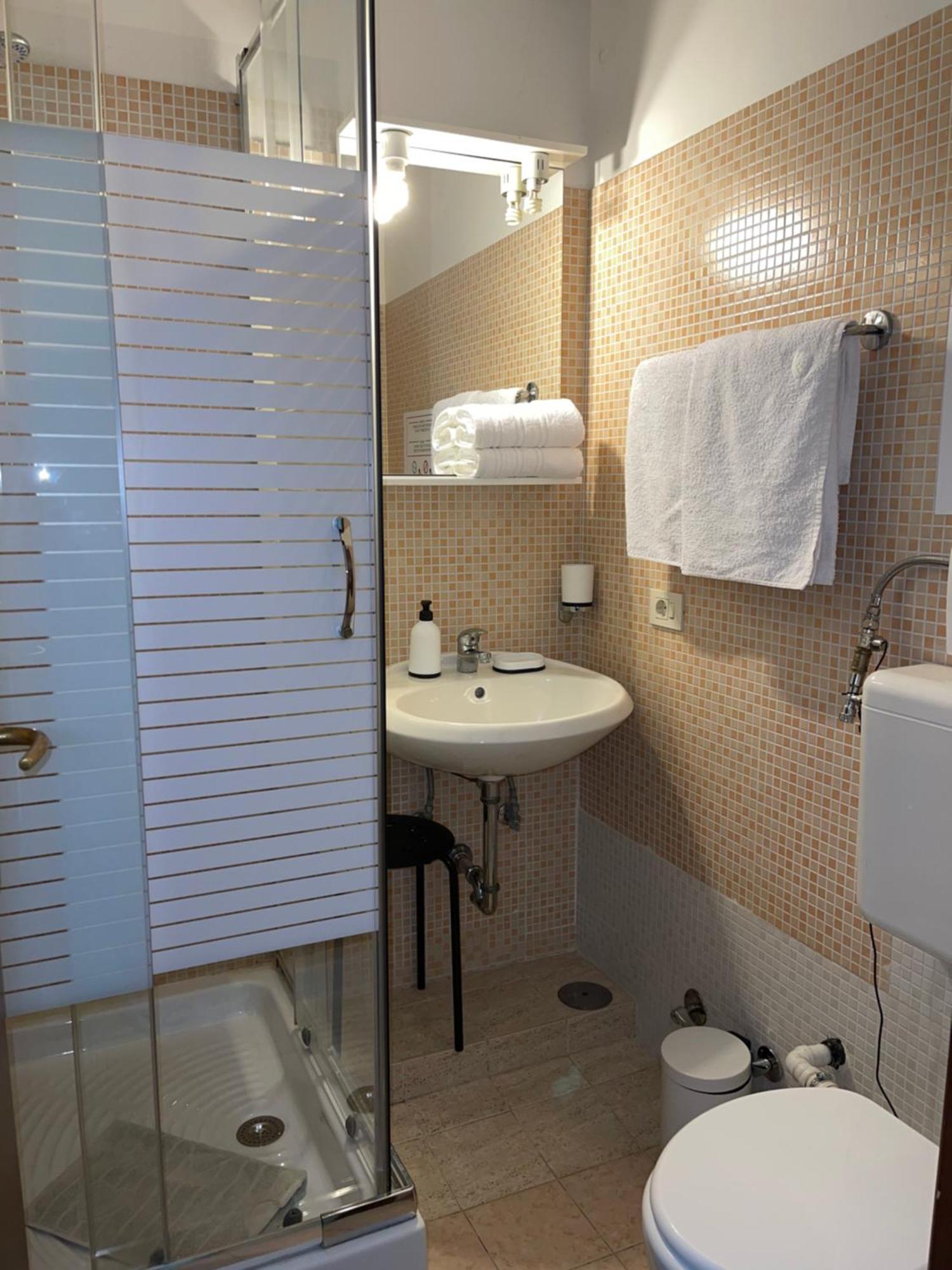Guest House Meret Roma Eksteriør bilde