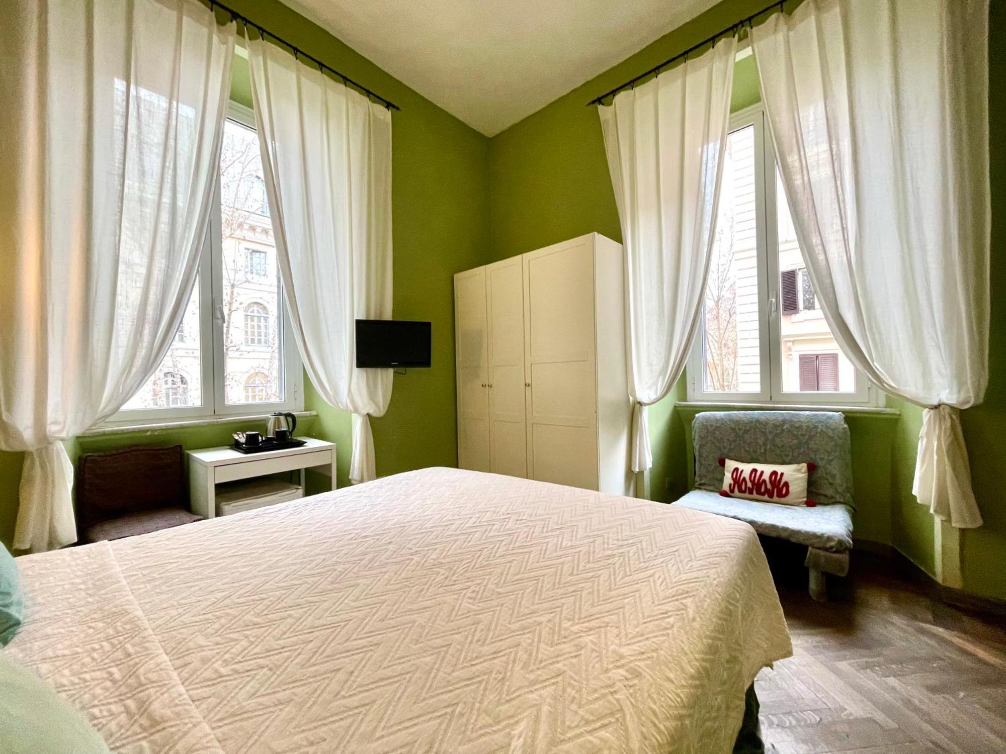 Guest House Meret Roma Eksteriør bilde