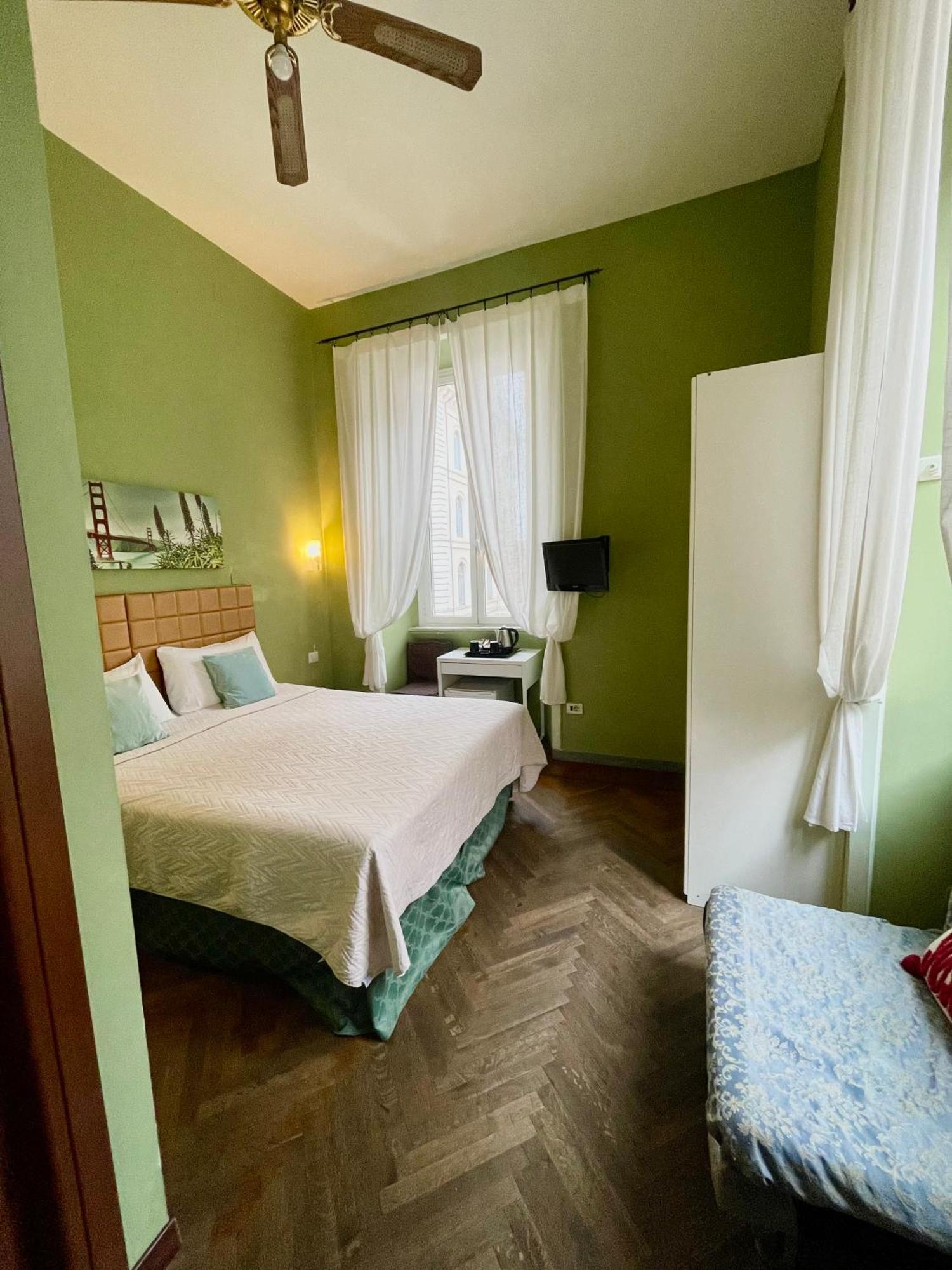 Guest House Meret Roma Eksteriør bilde
